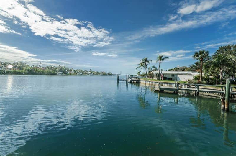 waterfront homes hillsborough county